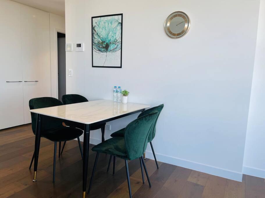 Apartment Luxury 2beds With Stunning View *