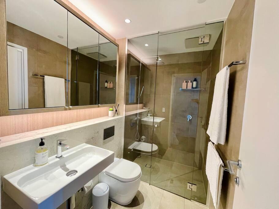 Luxury 2beds With Stunning View Apartment *