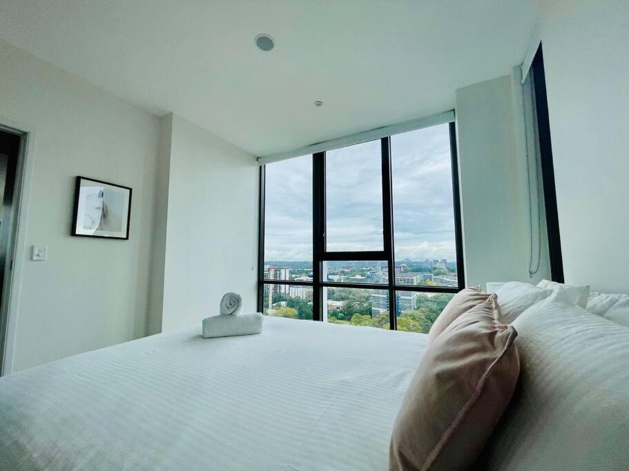Luxury 2beds With Stunning View *
